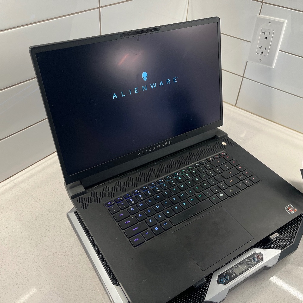 Alienware Gaming Laptop/Xbox Elite Controller/Astro A50 Wireless/Alienware Mouse